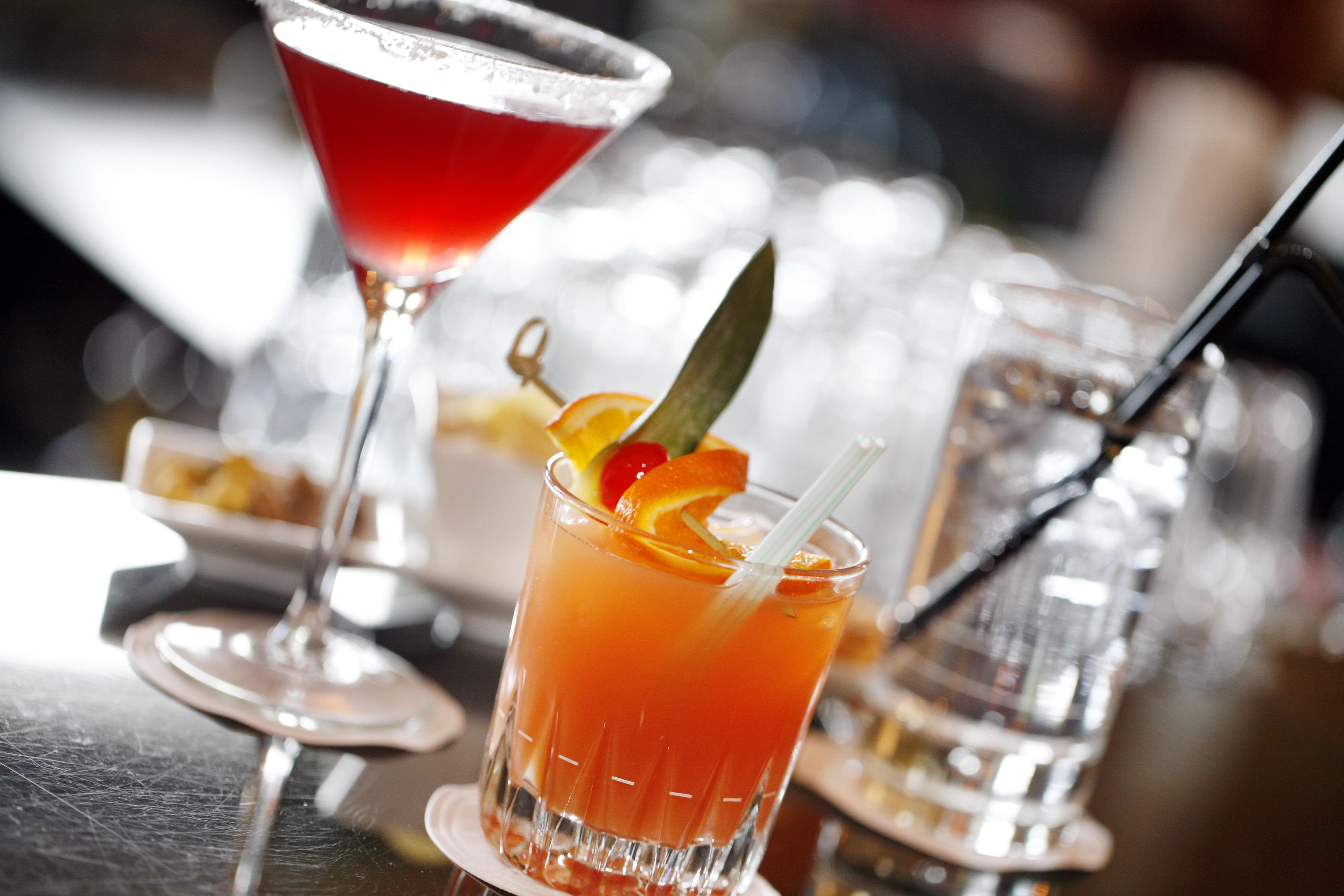 Hotel Schweizerhof Luzern Luaran gambar A Bellini cocktail