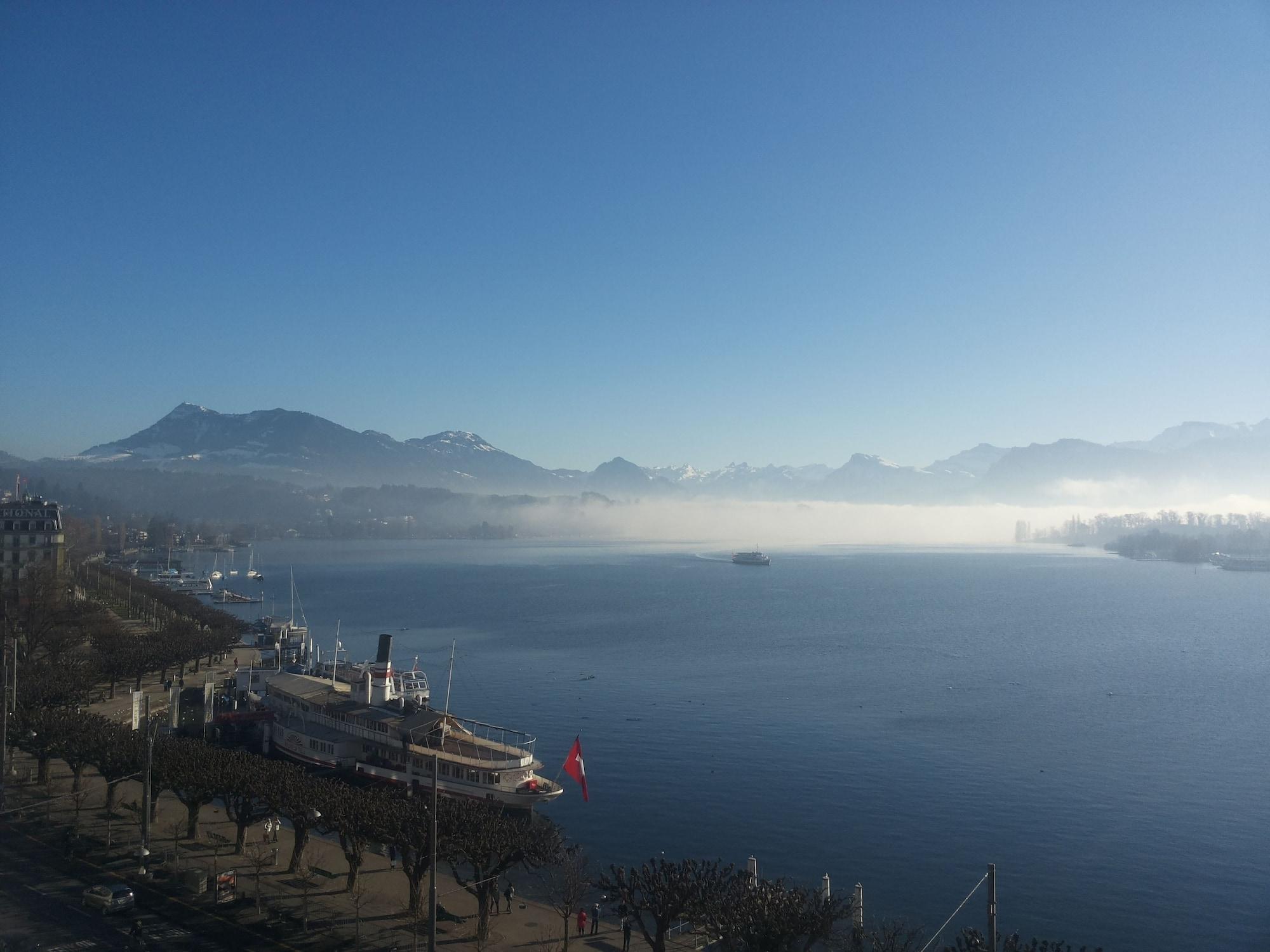 Hotel Schweizerhof Luzern Luaran gambar View of the Gulf of İzmit
