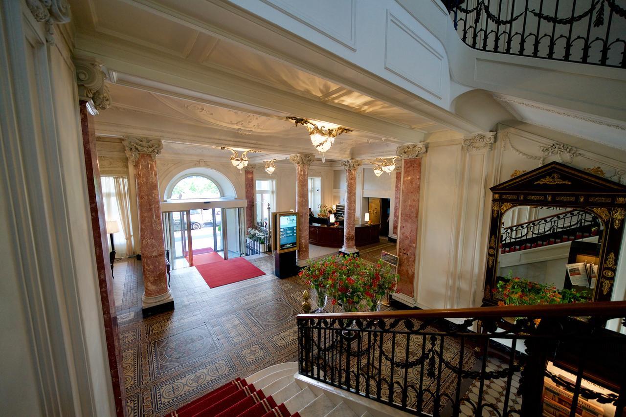 Hotel Schweizerhof Luzern Luaran gambar Interior of the hotel